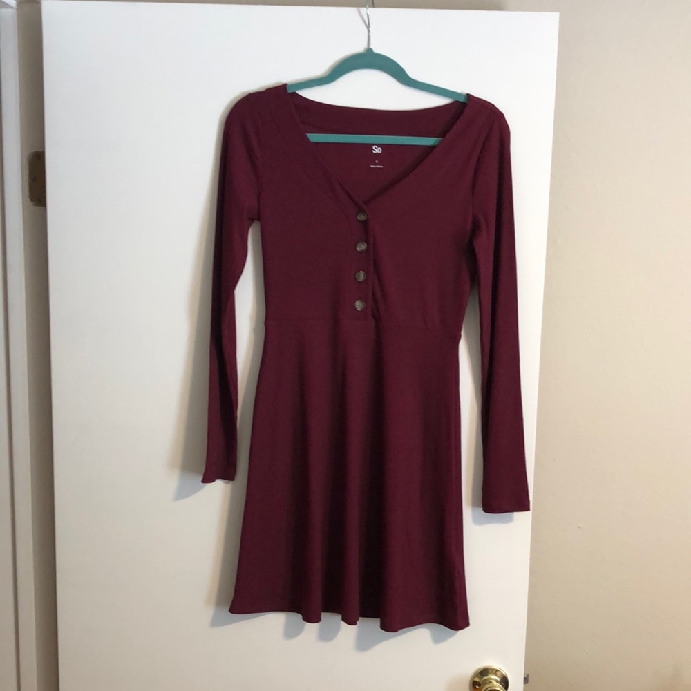 So - maroon button front dress LS knit